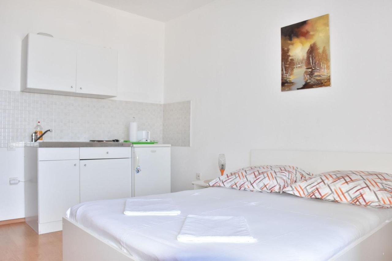 Apartments Zorica Tučepi Eksteriør billede