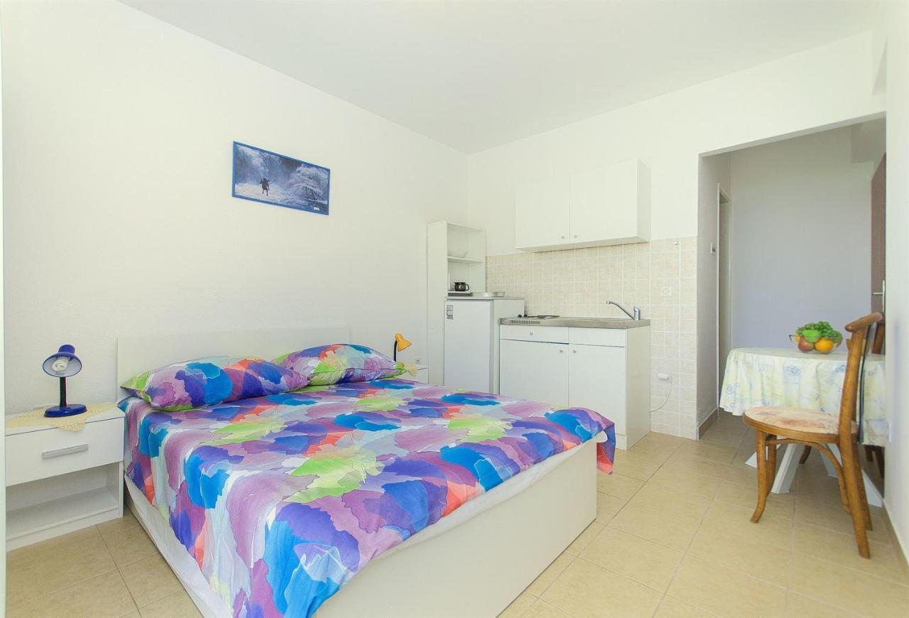 Apartments Zorica Tučepi Eksteriør billede
