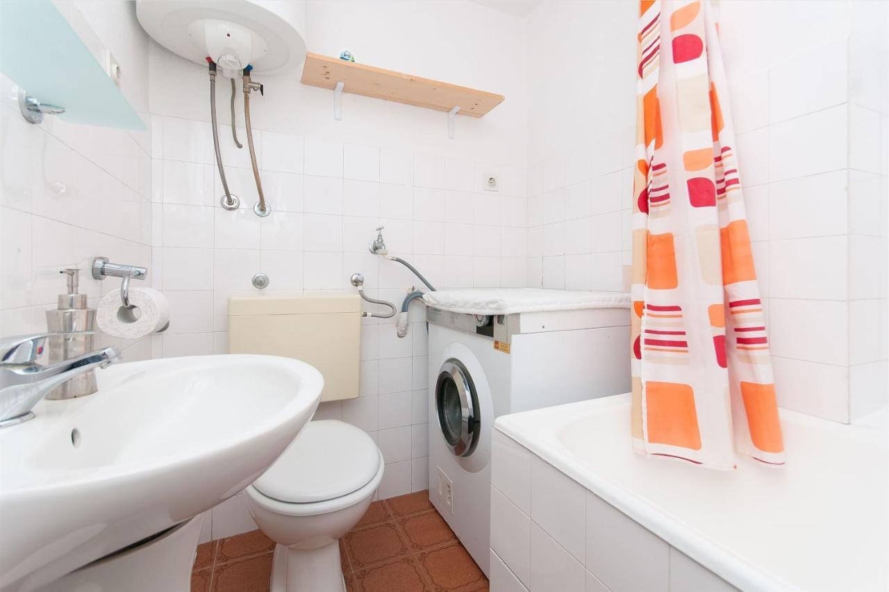 Apartments Zorica Tučepi Eksteriør billede