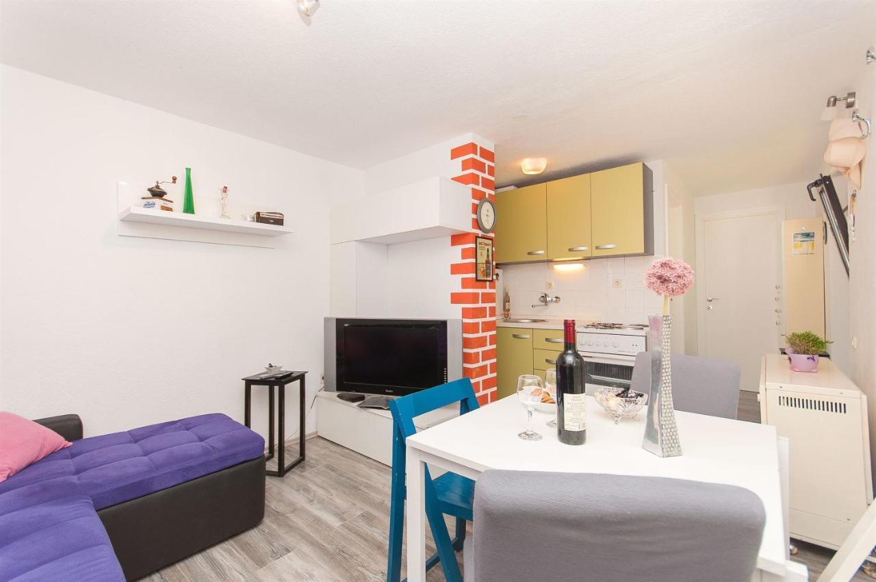 Apartments Zorica Tučepi Eksteriør billede