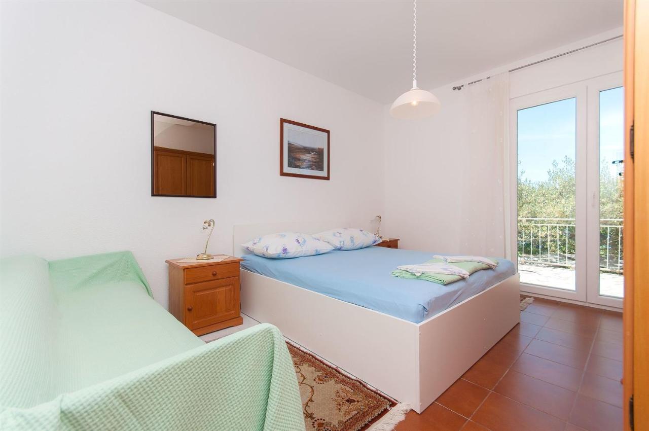 Apartments Zorica Tučepi Eksteriør billede
